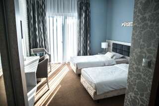 Отель Hotel Legnicki & Restauracja Легница Стандартный двухместный номер с 1 кроватью-6